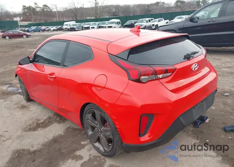 2021 Hyundai Veloster 2.0 z USA, uszkodzony, nr VIN KMHTG6AF2MU032599